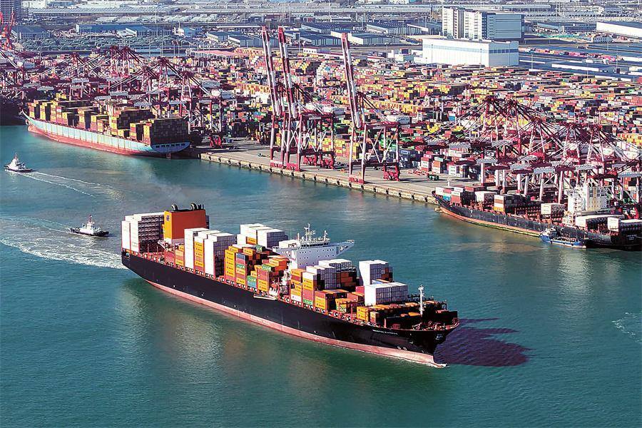 Jiaxing's foreign trade surges by 9.3% in 2024