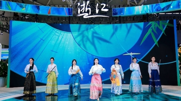 Jiaxing thrives at Shenzhen cultural expo