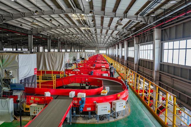 New logistics equipment spurs Yiwu's express deliveries industry