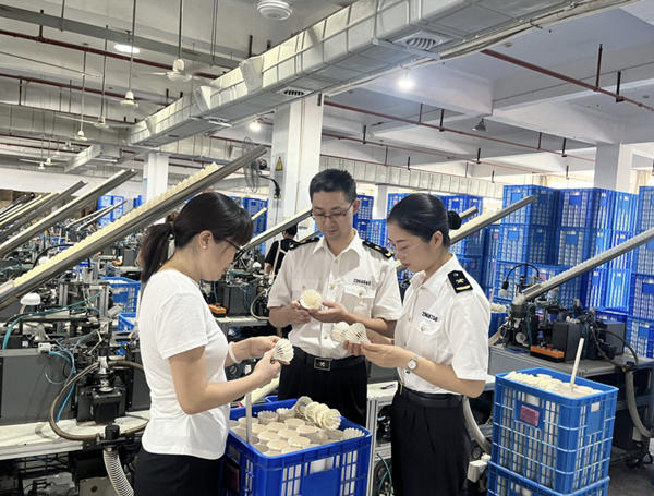 Jiangshan-made badminton shuttlecock sales take off globally