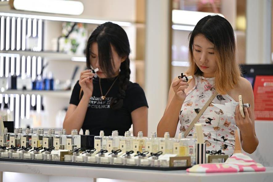 South China resort island to expand duty-free goods categories