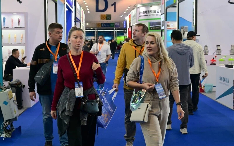 Zhejiang foreign trade shifts toward tech and brands