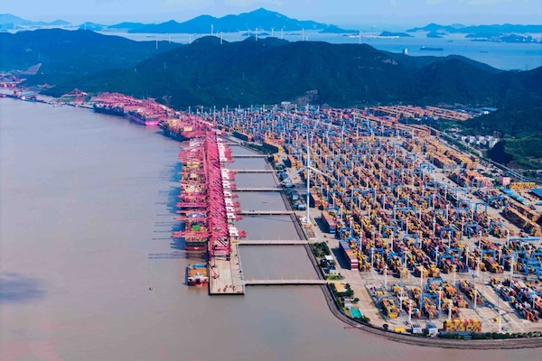 1999397174302978048.jpg ccb17afa-95d5-4e70-8d2d-16c1df2aba7d.jpg