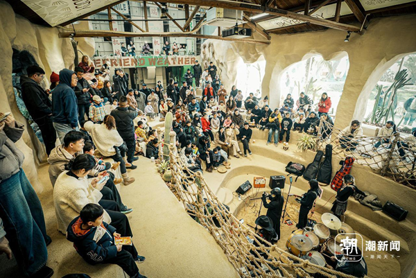 Returning youth transform old granary into rural hotspot in Shaoxing