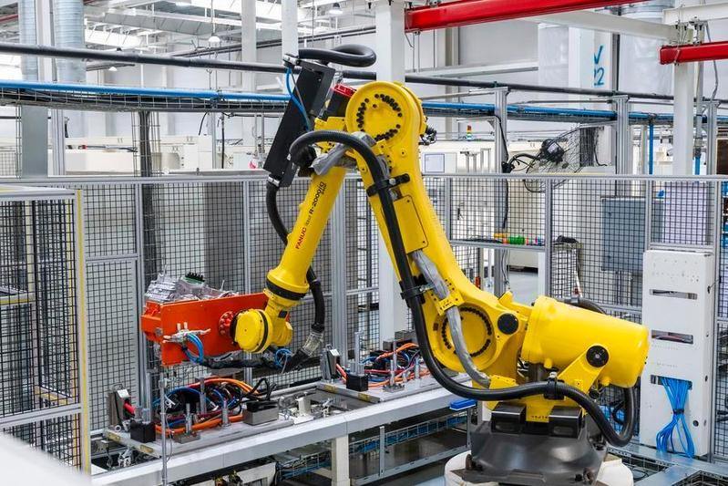 Economy on firm footing at start of '26