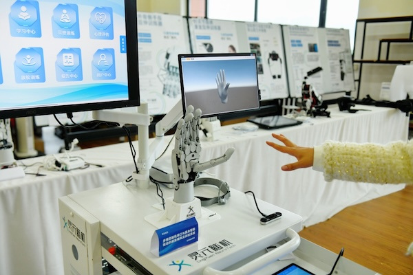 Brain-controlled devices take shape in Ningbo