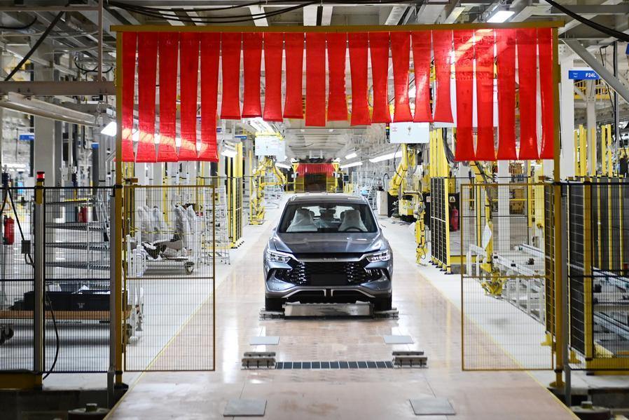 China reports 3.9 pct rise in outbound direct investment in Jan.-April