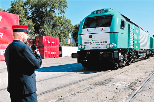 China-Europe freight train accelerates Spanish wine imports to Jinhua