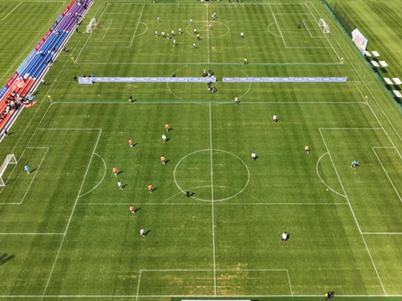 FIFA-certified pitches bring soccer experience to Jiaxing residents