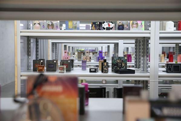 Huzhou perfume exports surge in first seven months
