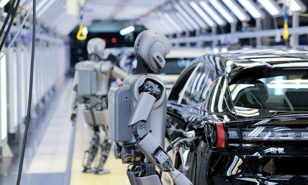 China's high-tech manufacturing sector profits surge 54.7%