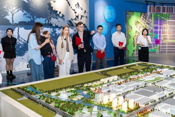 Taizhou expands global reach through overseas communication ambassadors