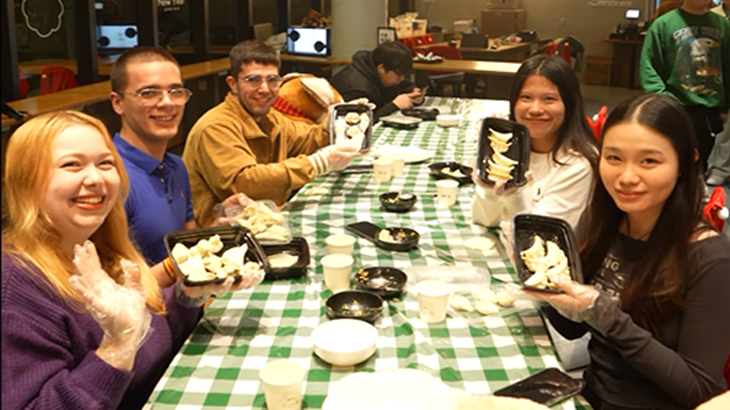 International students of UNNC celebrate Winter Solstice