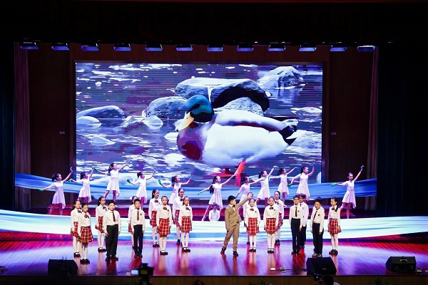 Poetry connects China, Russia in Qiantang cultural dialogue