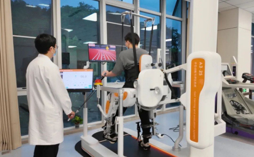 Shaoxing hospital promotes safe fitness through sports medicine