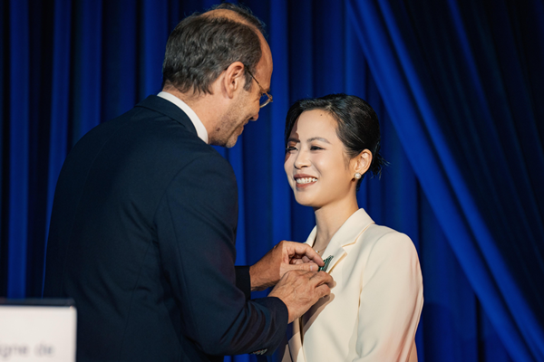 Chinese-Belgian Xu Bili honored with French Order of Arts and Letters