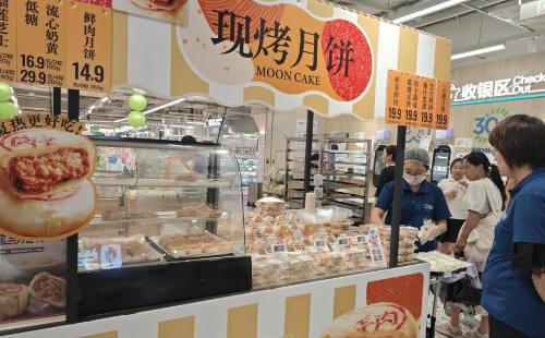 Hangzhou's mooncake sales surge ahead of Mid-Autumn Festival