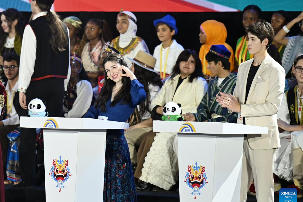 Chinese proficiency competition for foreign secondary school students concludes in Tianjin