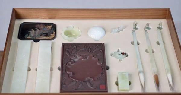 Huzhou writing brushes shine as APEC CEO Summit's gift