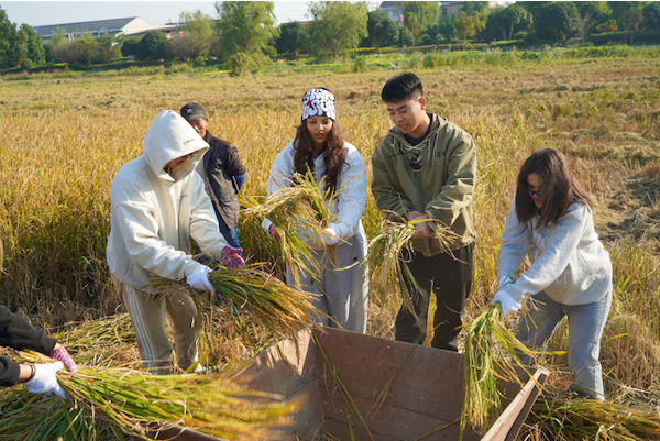 Walking Cultural Classroom brings students to fields