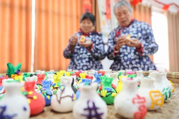 Festive atmosphere ramps up in Huzhou with traditions, delicacies