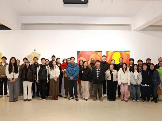 Jiaxing hosts translation talent exchange to promote local art