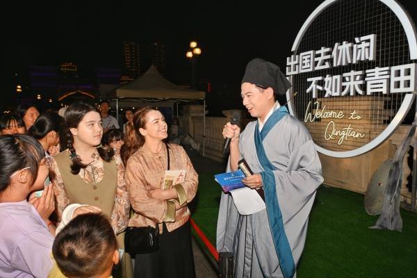 Qingtian blends coffee aroma with reading culture