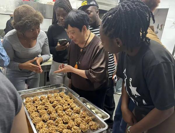 Culinary exchange bridges cultures in Jinhua