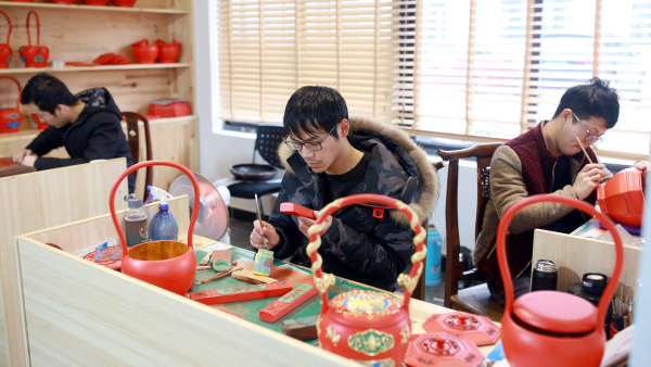 Ningbo Gold Painted Lacquerware