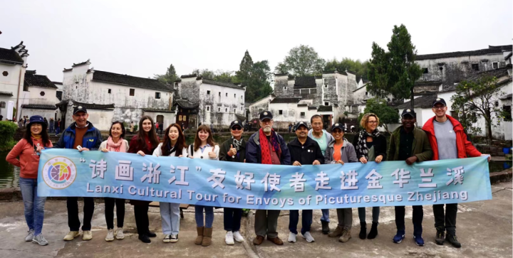 Jinhua promotes cultural tourism to expats via in-depth cultural tours
