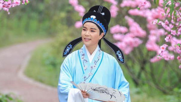 Classic Yue Opera on stage