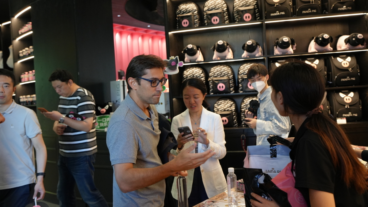 Brazilian journalists explore cultural and commercial charms of Jinhua