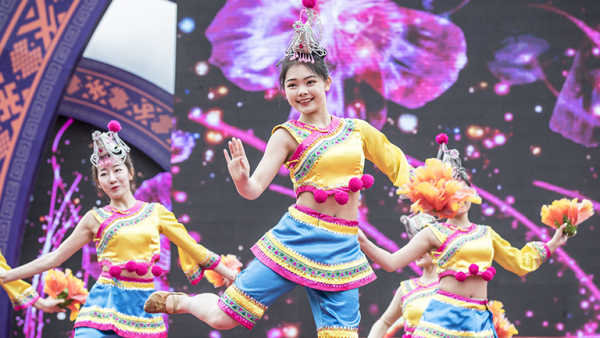 Singing carnival heats up Double Third Festival in Wuyi County