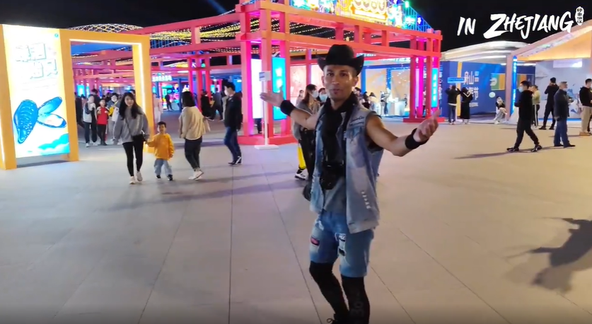 Zhejiang Up Close | The Zhoushan Seafood Festival in the eye of a Bangladeshi student