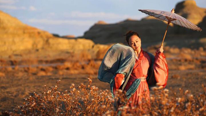 A man in Taizhou took 10,000 photos of his wife in 10 years