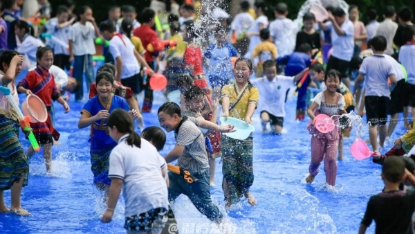 Vibrant new semester celebrations across schools in Taizhou