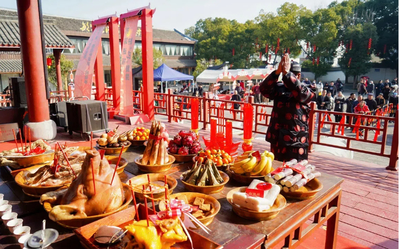 Zhejiang scales up Spring Festival fun