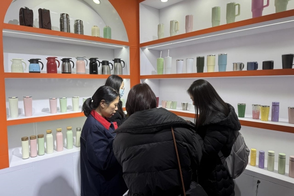 Jinhua's Dongyang shows manufacturing prowess at East China Fair