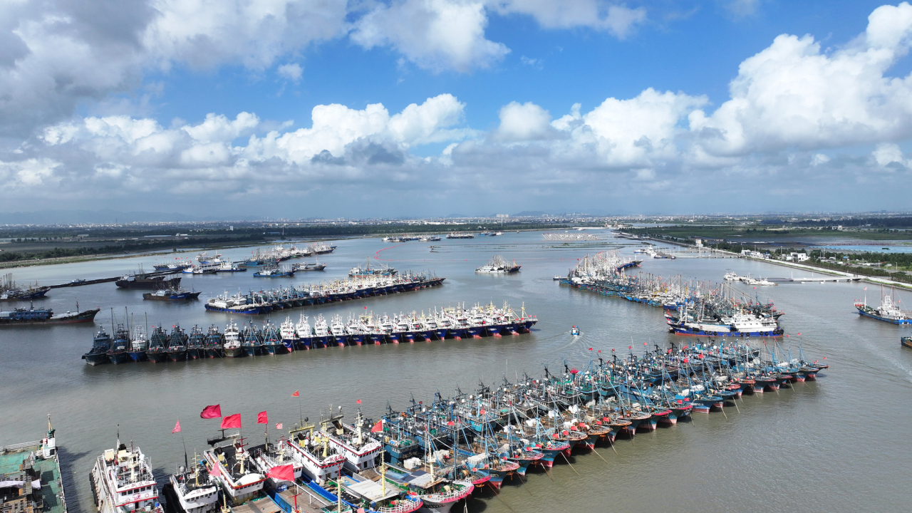 Taizhou hosts international shipping forum