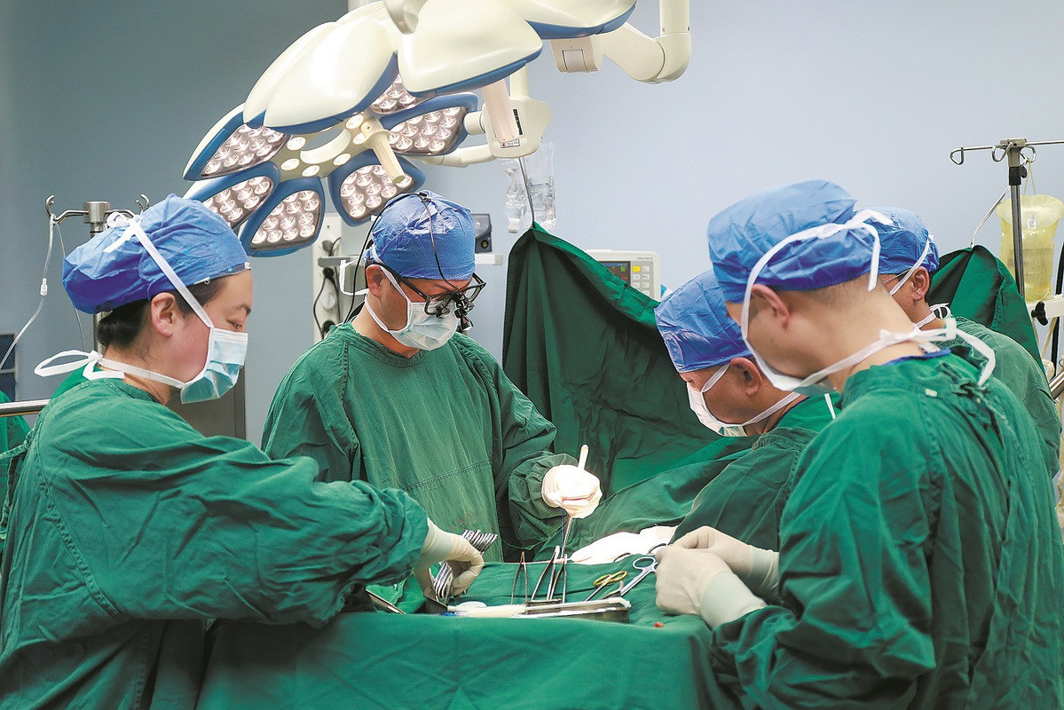 Bijie-Zhejiang medical center aids critically ill