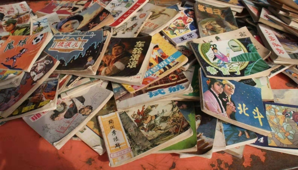 Video: Throwing away old comics books? Wait, they may worth $72,612