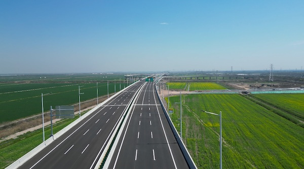 Hangzhou-Ningbo parallel expressway opens