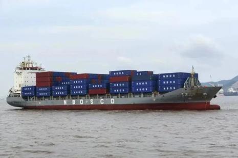 Zhejiang launches 1st intl vessel under Ningbo-Zhoushan Port flag