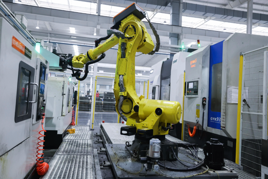 Zhejiang's traditional manufacturing sector sees steady gains in H1