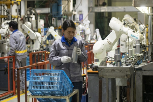 Jinhua grid operator powers up to accelerate exporters' green transition