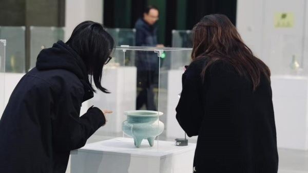 Longquan sword and celadon forge new global path