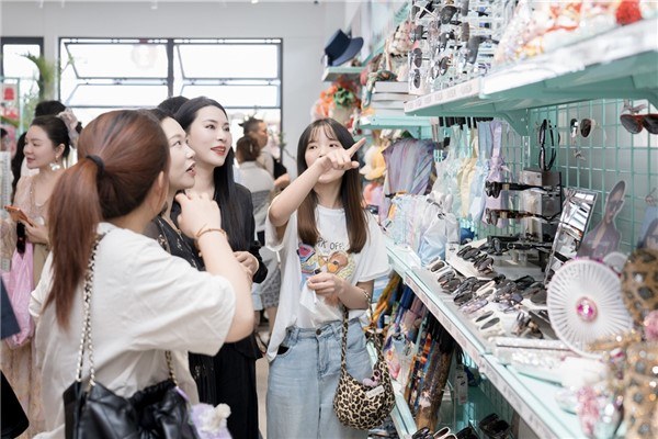 Yiwu Selection store's upgrade helps Chinese brands go global
