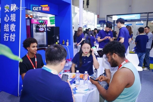 Ningbo cross-border e-commerce expo attracts over 100,000 visitors