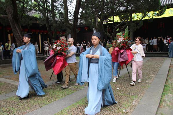 Scholars from seven countries explore Quzhou's rich history, culture
