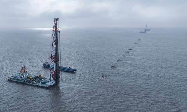 Over 1,000 piles set for historic Hangzhou Bay railway bridge